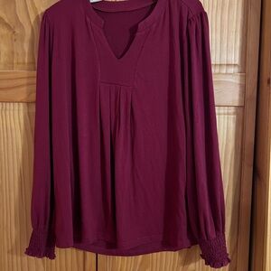 Women's Burgundy Long-Sleeve Smocked Cuff Top